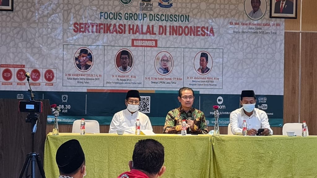 Plt BPJPH dalam acara FGD Sertifikasi Halal di Indonesia