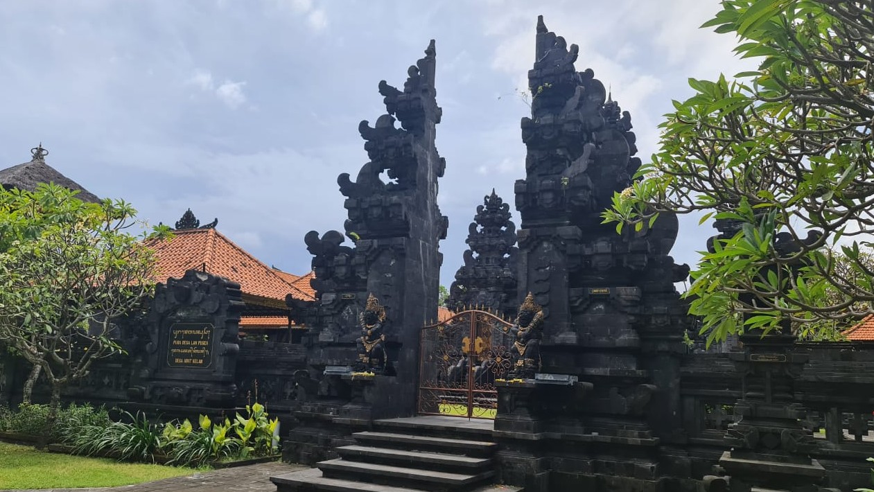 Pura Desa Lan Puseh, Bali