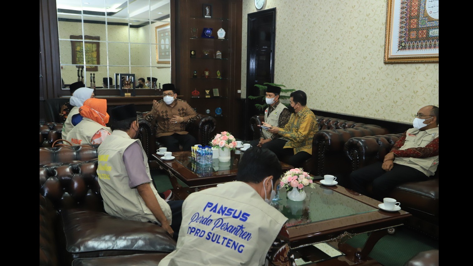 Wamenag menerima Pansus Perda Pesantren DPRD Sulawesi Tengah (Sulteng), Kamis (07/10/2021)