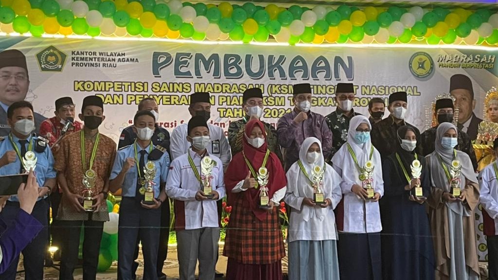 Kakanwil Provinsi Riau Mahyudin saat membuka persiapan Pembukaan KSM di MAN 1 Riau
