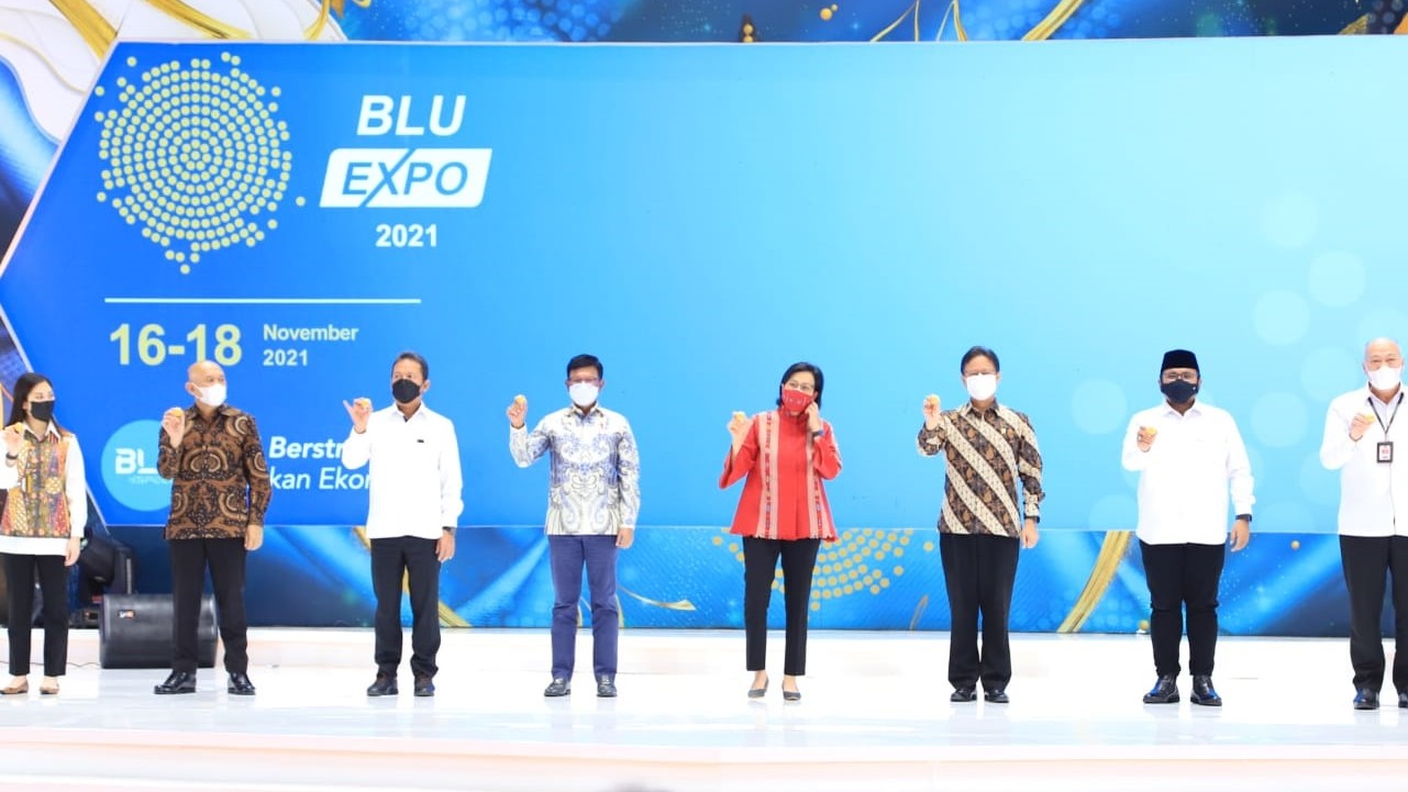 Menag bersama Menteri Kabinet Indonesia Maju menjalin MoU secara simbolis di pembukaan BLU Expo 2021
