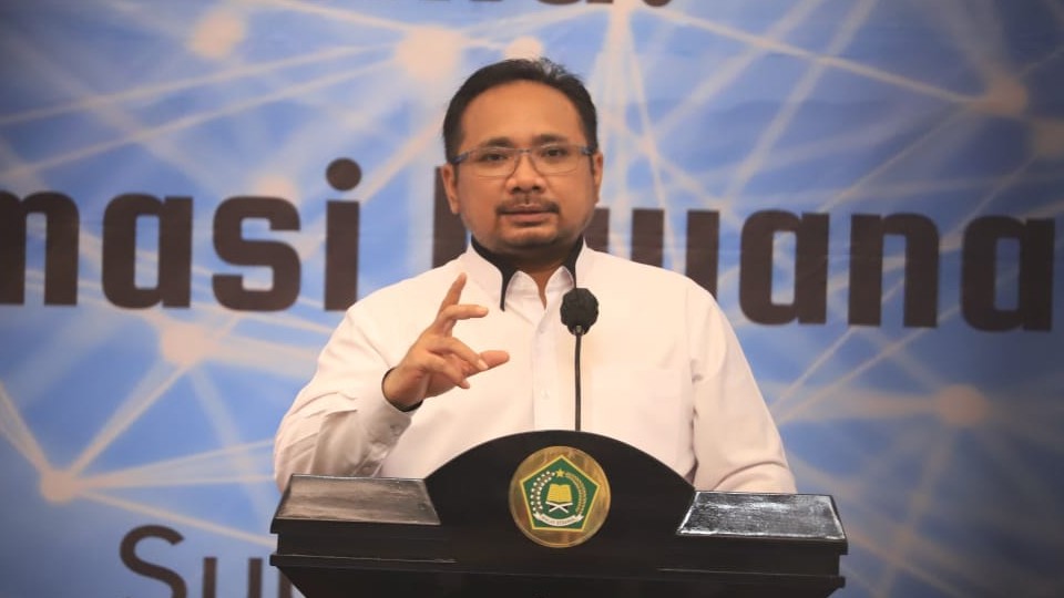 Menteri Agama Yaqut Cholil Qoumas  memberi arahan di Rakor Pejabat Bimas Katolik di Jakarta