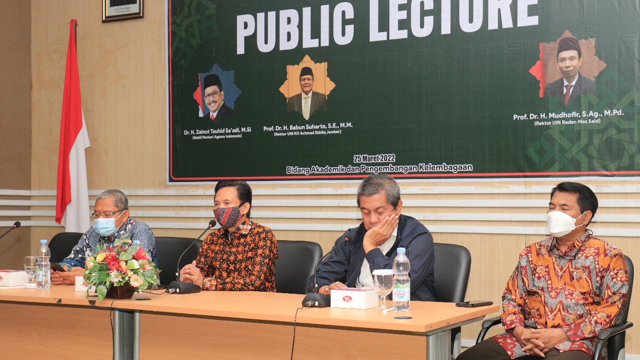 Para Pembicara Pada Public Lecture UIN Raden Mas Said Surakarta