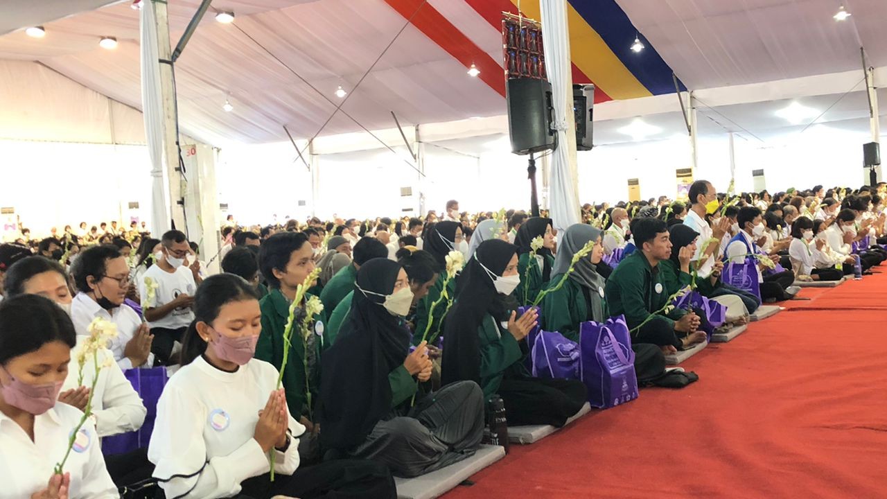 Mahasiswa UIN Sunan Kalijaga Yogyakarta hadiri penutupan ITC dan Asalha Mahapuja 2566 BE/2022M