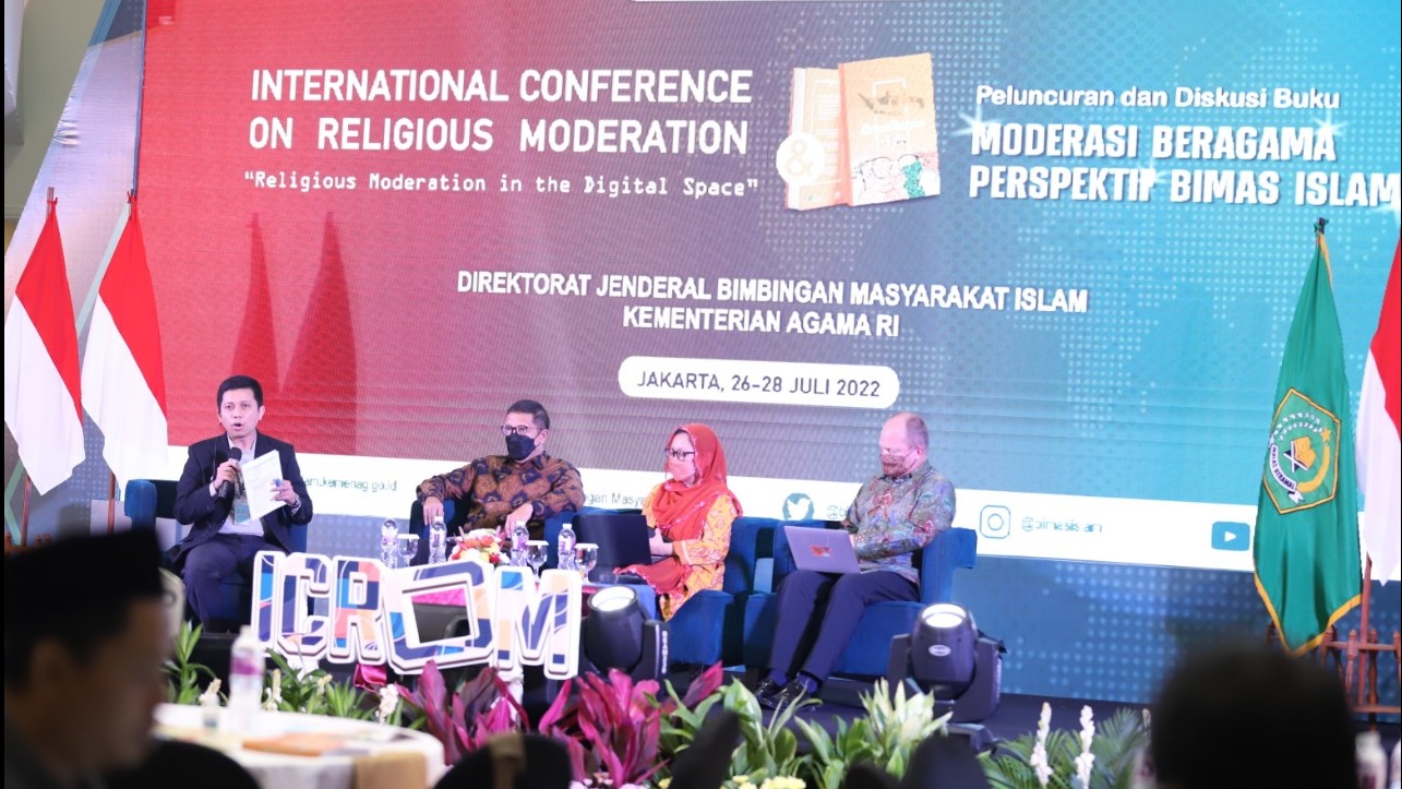 Peluncuran buku 'Moderasi Beragama Perspektif Bimas Islam', di Jakarta, Rabu (27/7/2022)