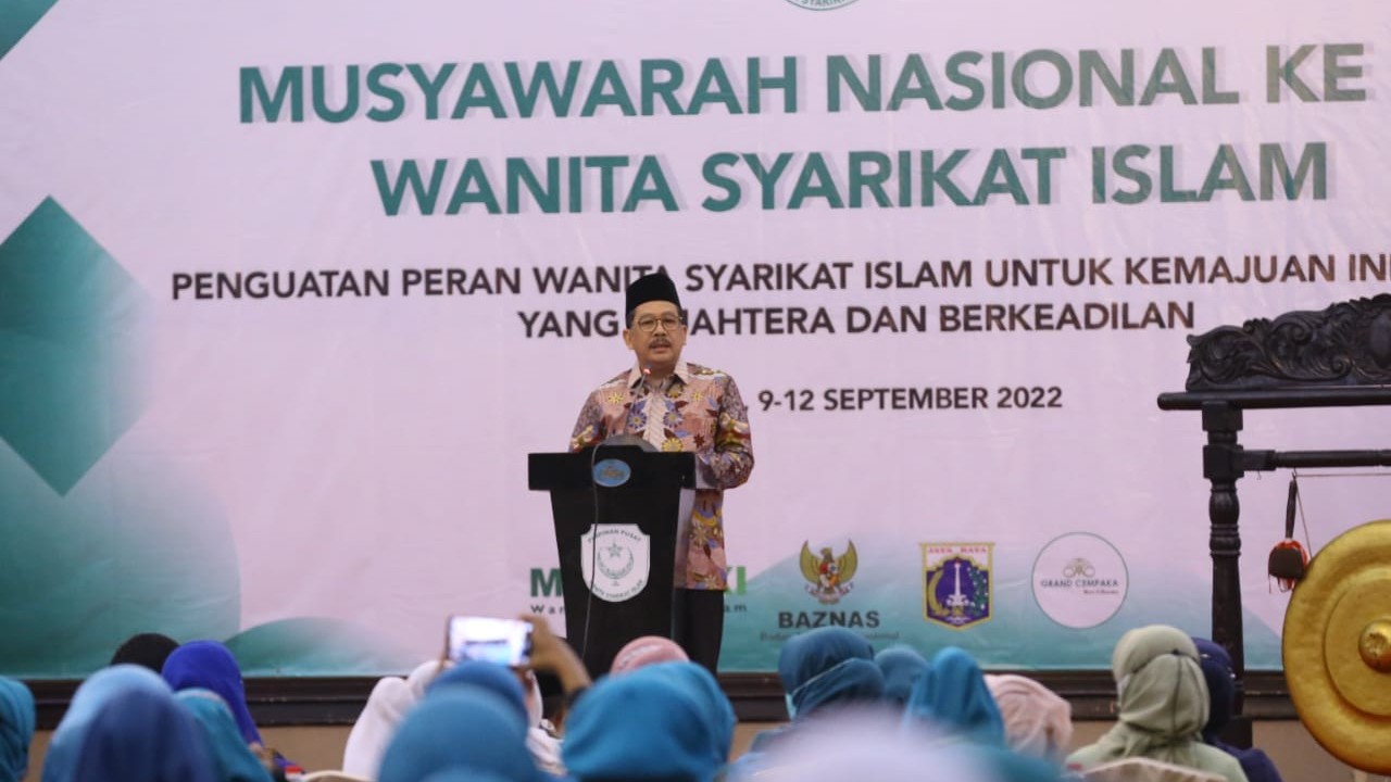 Wakil Menteri Agama Zainut Tauhid Sa'adi di Munas ke XI Wanita Syarikat Islam