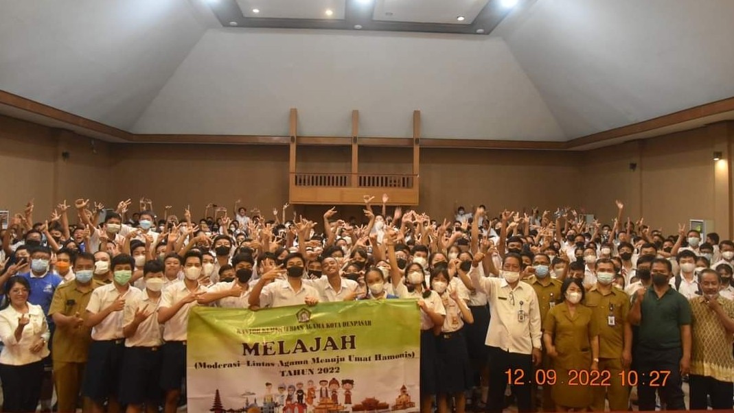 MELAJAH di SMPK 1 Denpasar, Senin (12/9/2022)
