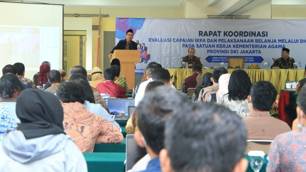 Kepala Biro Keuangan dan BMN, Subarja saat sambutan sekaligus membuka acara Rakor IKPA 2022