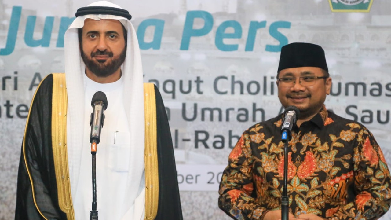 Menag Yaqut Cholil Qoumas bersama Menteri Haji dan Umrah Arab Saudi Tawfiq F Rabiah