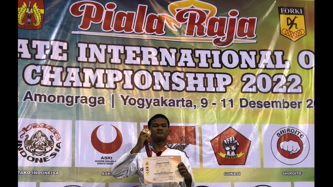 Reihan Arifath Handoko, siswa MTsN 1 Pati raih medali emas Piala Raja Karate International Open Championship 2022