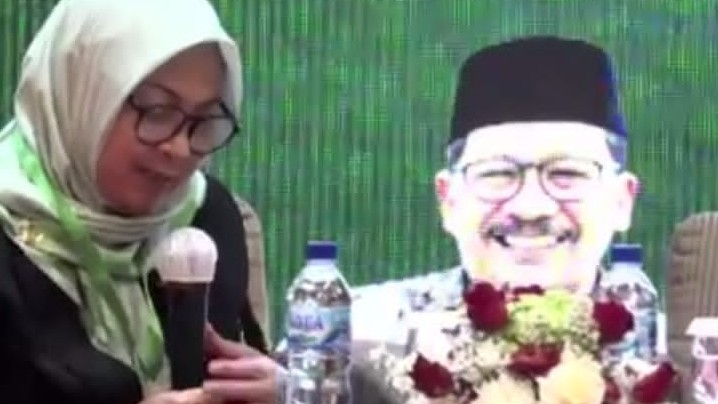 Wamenag Zainut Tauhid Sa'adi beri sambutan pada Kongres Muslimah Indonesia