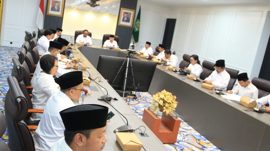 Menteri saat Memimpin Rapat Koordinasi Pimpinan Kemenag, Senin (2/1/2023).