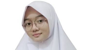 Sayla Maliatul Marzuqoh, siswi MAN 1 Kota Semarang kelas XI MIPA 1.