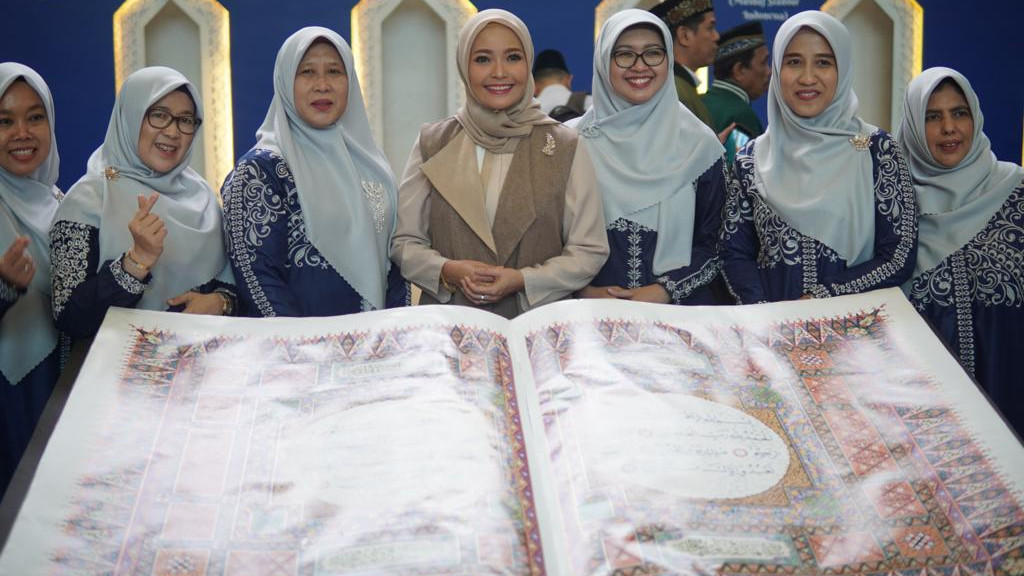 Eny Retno Yaqut dalam Pameran 9 Mushaf Al-Qur'an di Kementerian Agama RI