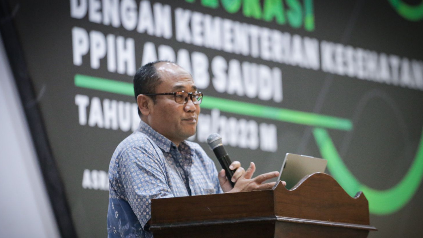 Kepala Pusat Kesehatan Haji Liliek Marhaendro Susilo