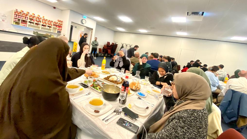 Buka puasa bersama komunitas muslim di Belanda