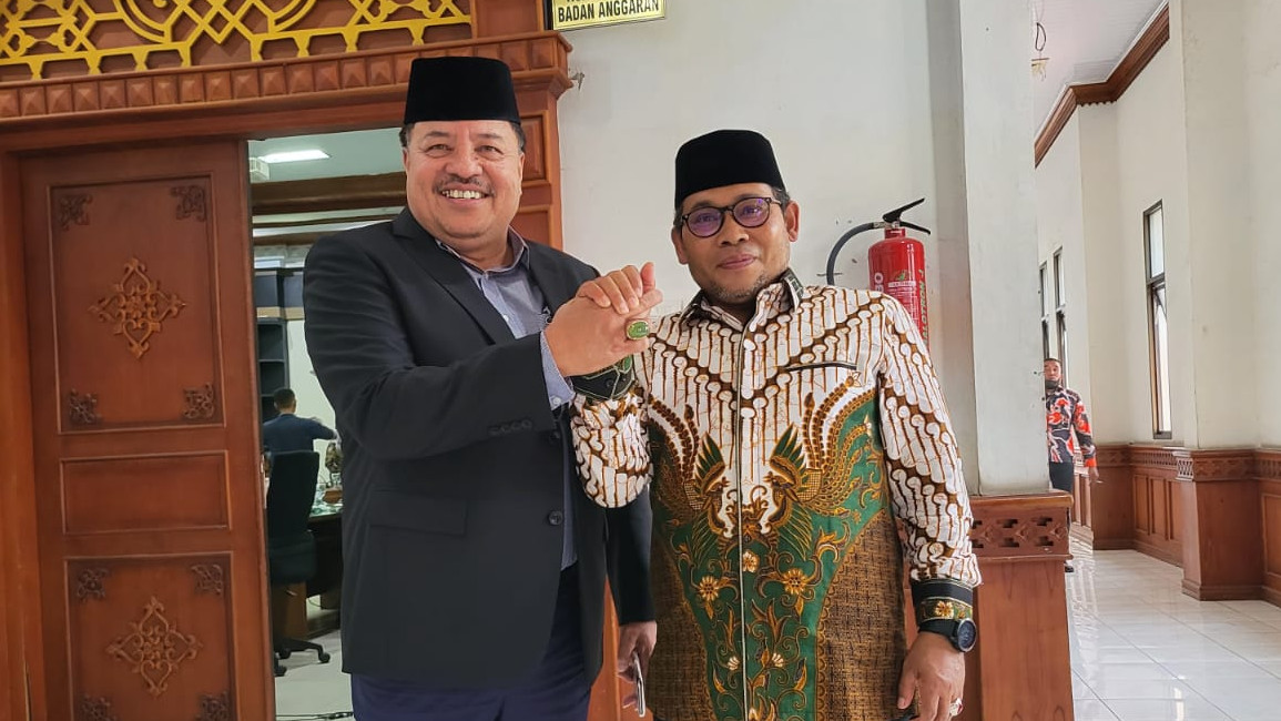 Rektor IAIN Takengon bersama Ketua DPR Aceh