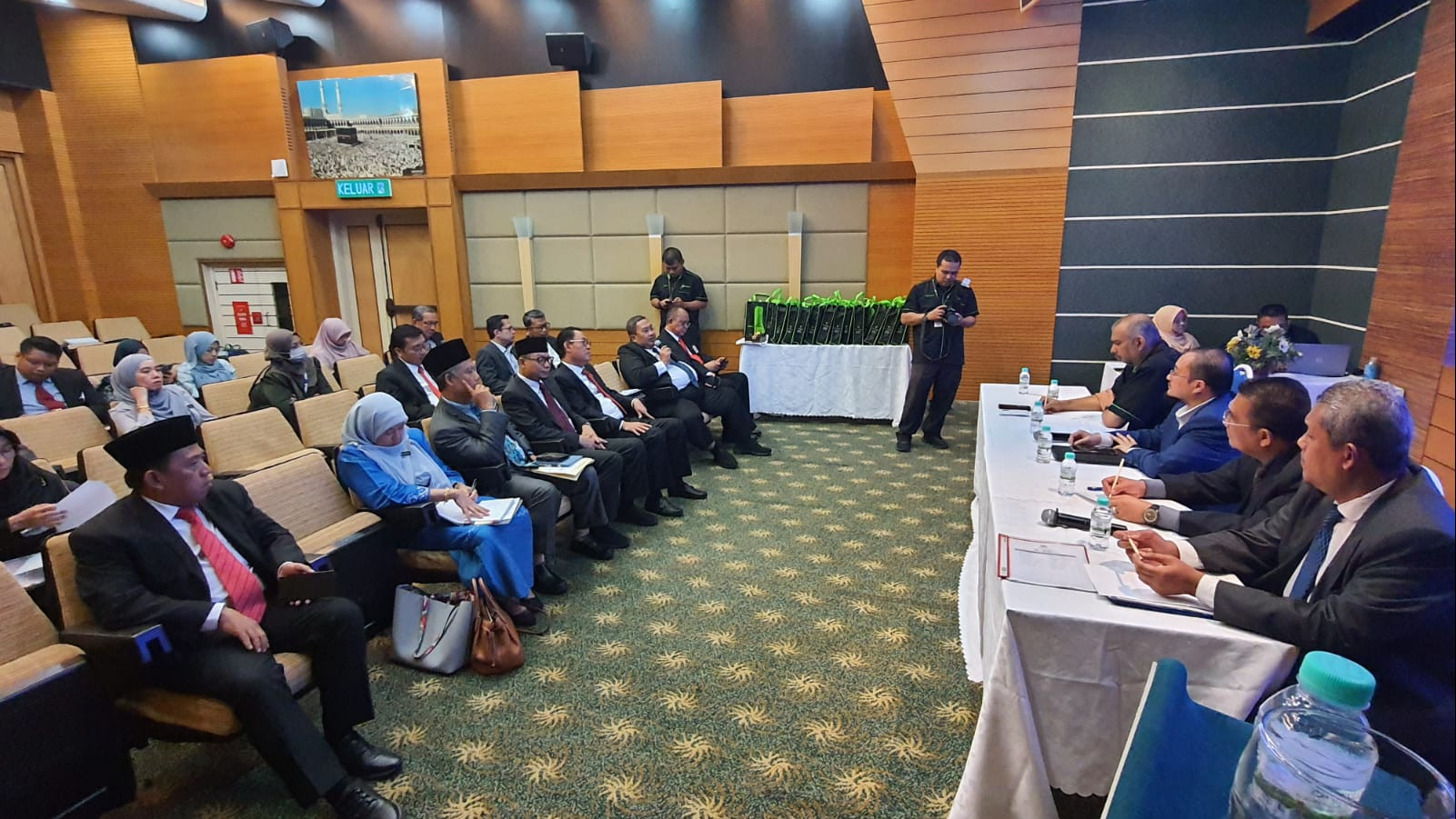 Diskusi Ditjen PHU Kemenag bersama dengan Tabung Haji Malaysia