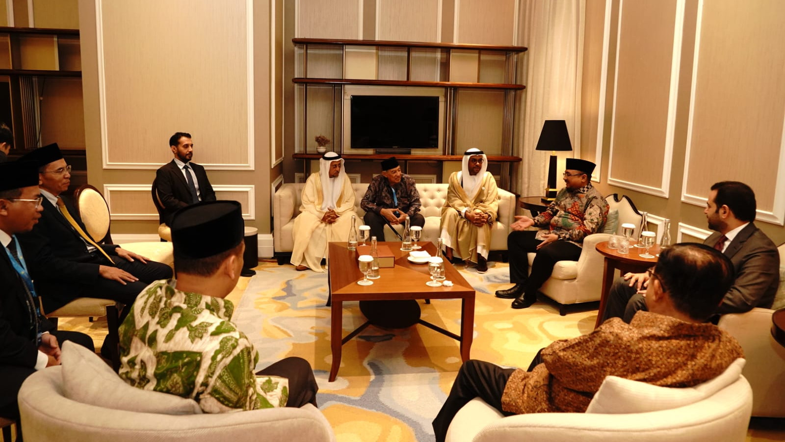 Menag bersama dengan jajaran Majelis Hukama Al-Muslimin (MHM) di Jakarta, Rabu (4/10/2023)