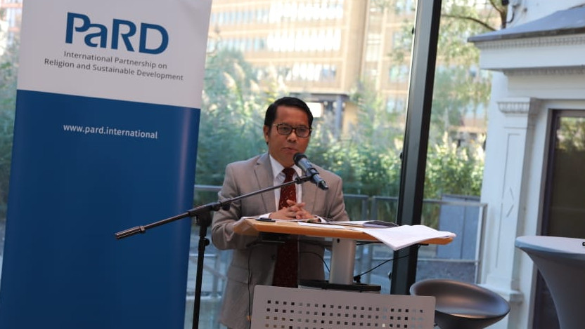 Dirjen Bimas Islam Kamaruddin Amin jelaskan peran agama dalam mempercepat pencapaian SDGs pada PaRD 2023 di Berlin, Jerman, Rabu (18/10/2023). 