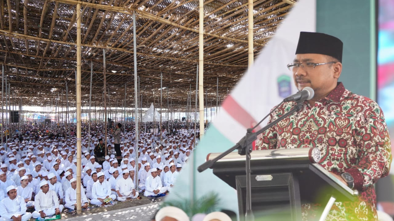 Menteri Agama Yaqut Cholil Qoumas di puncak Hultah ke-88 NWDI