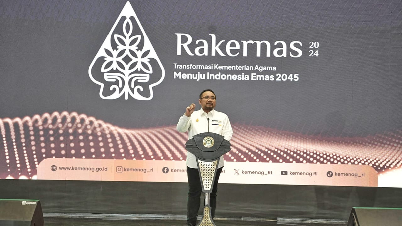 Menag Yaqut Cholil Qoumas membuka Rakernas Kemenag 2024, di Semarang, Senin (5/2/2024)