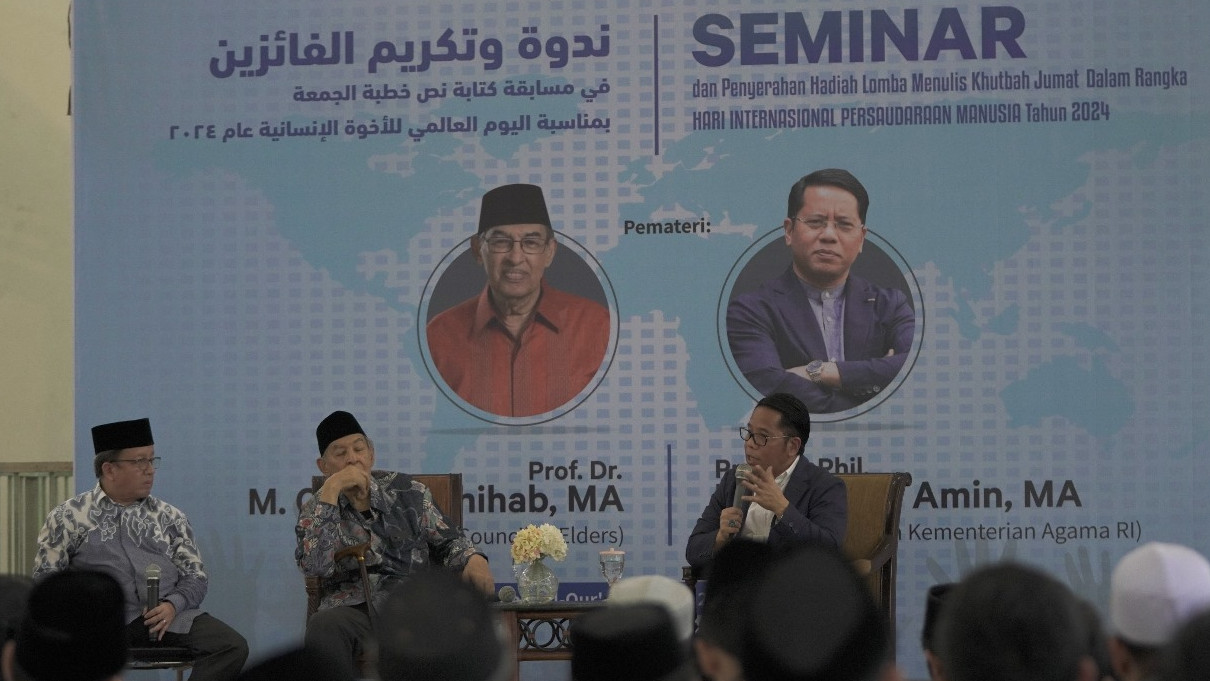 Dirjen Bimas Islam Kamaruddin Amin dan Prof Quraish dalam Seminar Persaudaraan Manusia