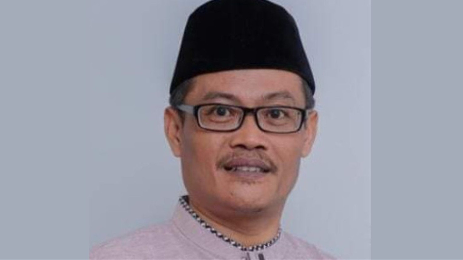 M. Ishom el-Saha (Wakil Dekan 1 Fakultas Syariah Uin Sultan Maulana Hasanuddin Banten)