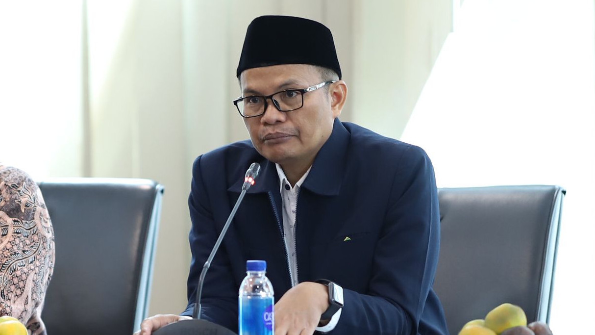 Direktur Urusan Agama Islam dan Pembinaan Syariah Adib