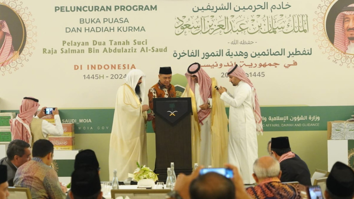 Wamenag dan Dubes Arab Saudi Luncurkan Program Buka Puasa dan Kurma Ramadan untuk Indonesia