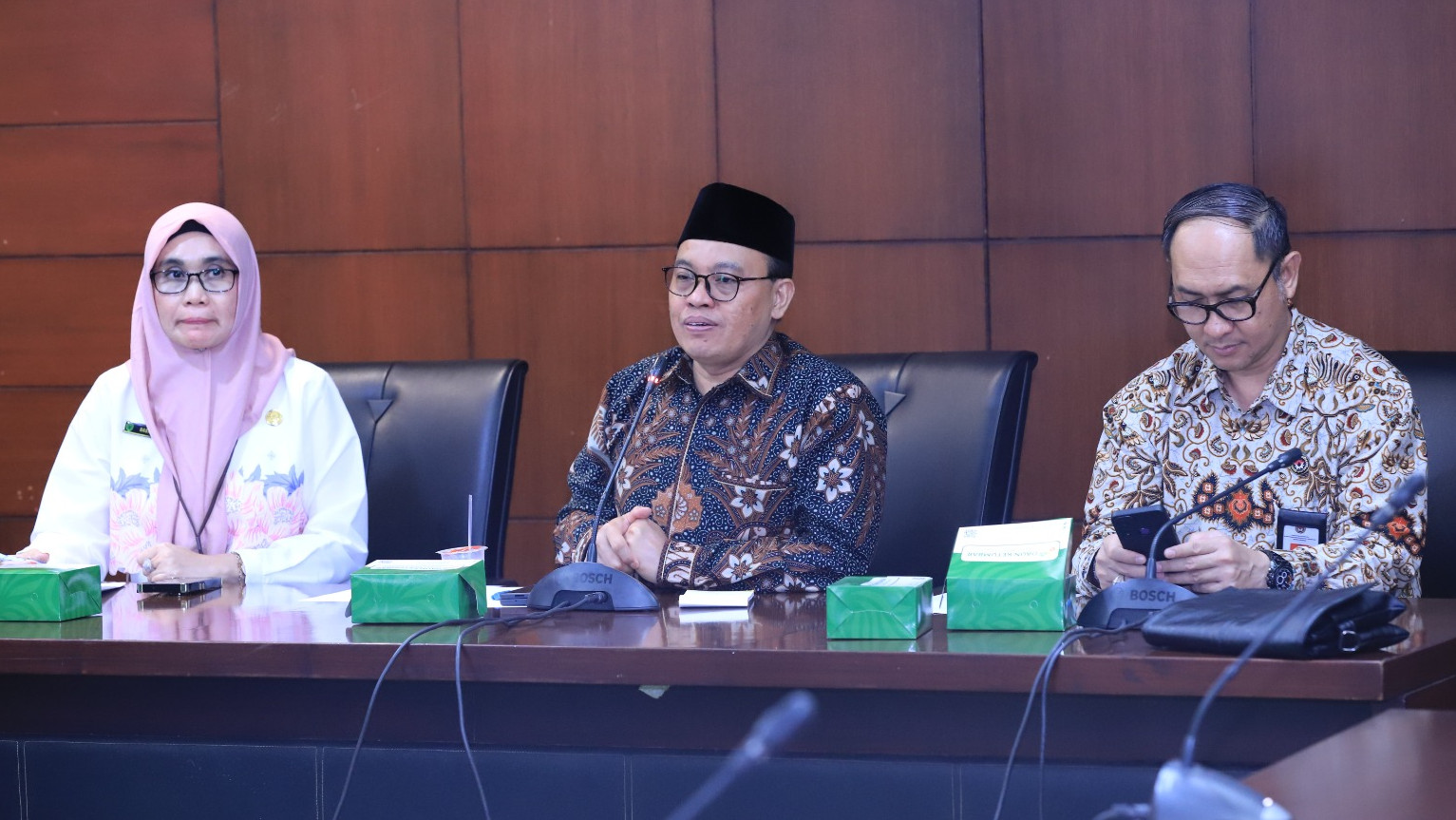 Dir Penais Ahmaz Zayadi (tengah) pimpin Rakor Persiapan MTQ Nasional di Jakarta