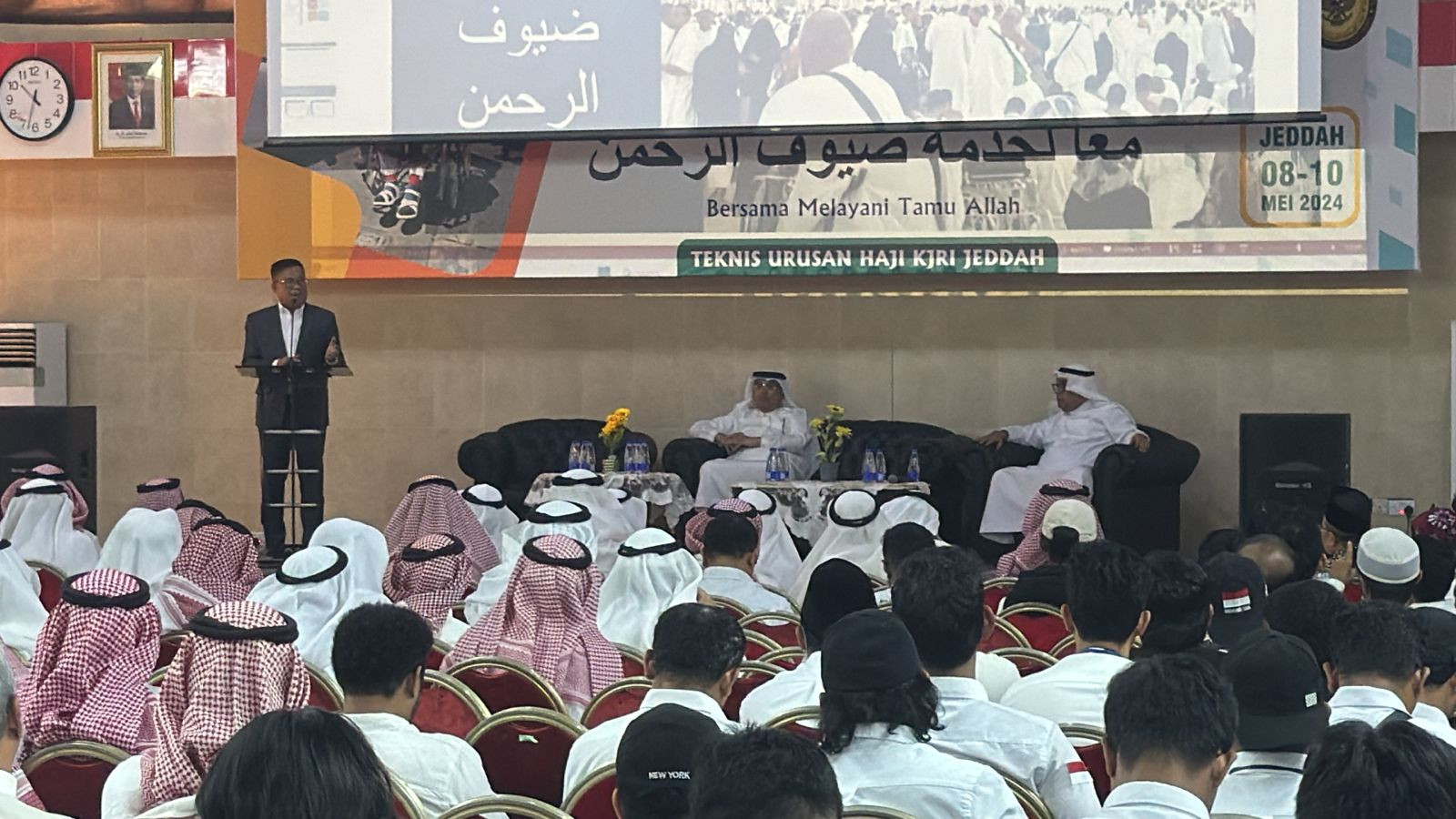 Konsul Haji KJRI Jeddah Nasrullah Jasam beri sambutan pada Bimtek Pengurus Maktab Jemaah Haji Indonesia di Jeddah