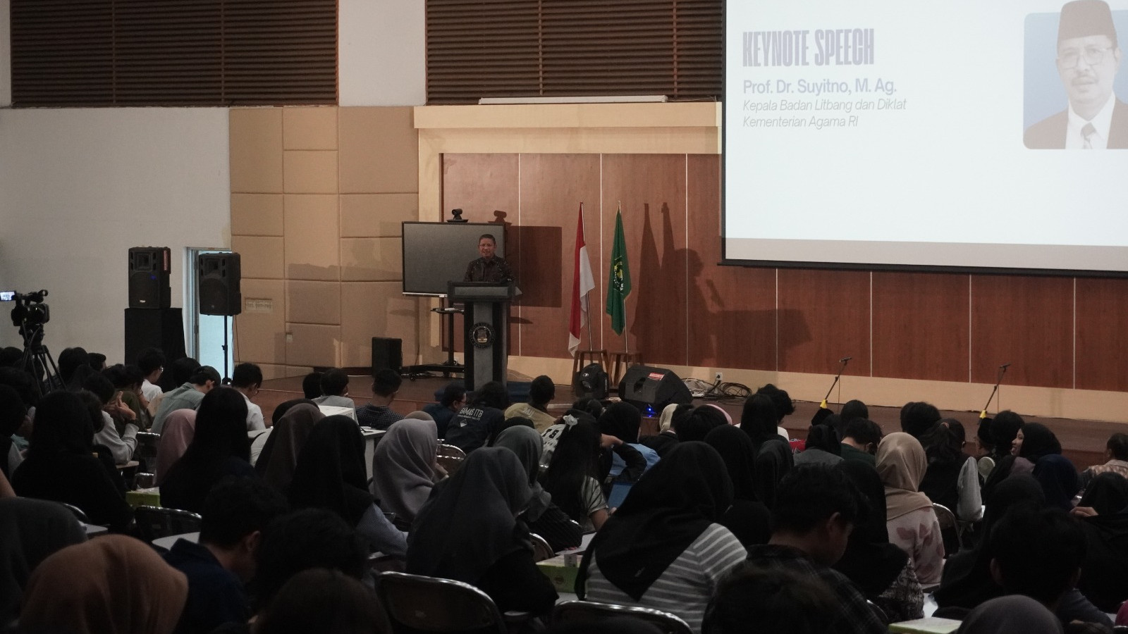 Kepala Balitbang Diklat Kemenag Suyitno beri sambutan pada Dialog Budaya Dalam Moderasi Beragama (MB) di ITB