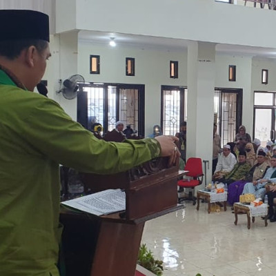 Wakil Menteri Agama Saiful Rahmat Dasuki menutup Muktamar Alkhairaat ke XI di Sigi, Provinsi Sulawesi Tengah