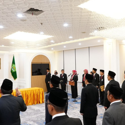 Menteri Agama Yaqut Cholil Qoumas melantik Sekretaris Jenderal, Widyaiswara Utama dan sejumlah pejabat eselon II Kementerian Agama
