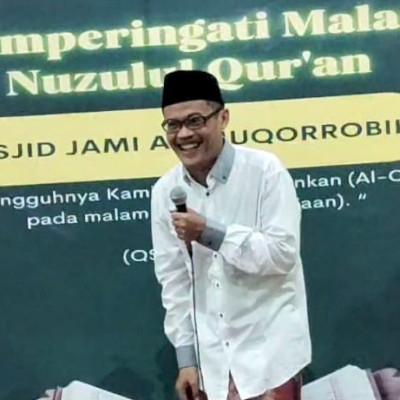 M. Ishom el-Saha (Wakil Dekan 1 Fakultas Syariah Uin Sultan Maulana Hasanuddin Banten)